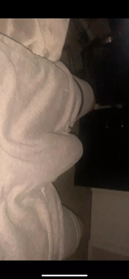 21[m4f/fm] 8+ in garland 5’10 and skinny - more in body txt