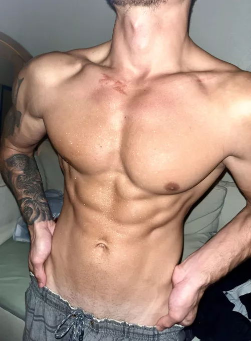 [23] Lil ab check at 217lbs 😈😈😁😁