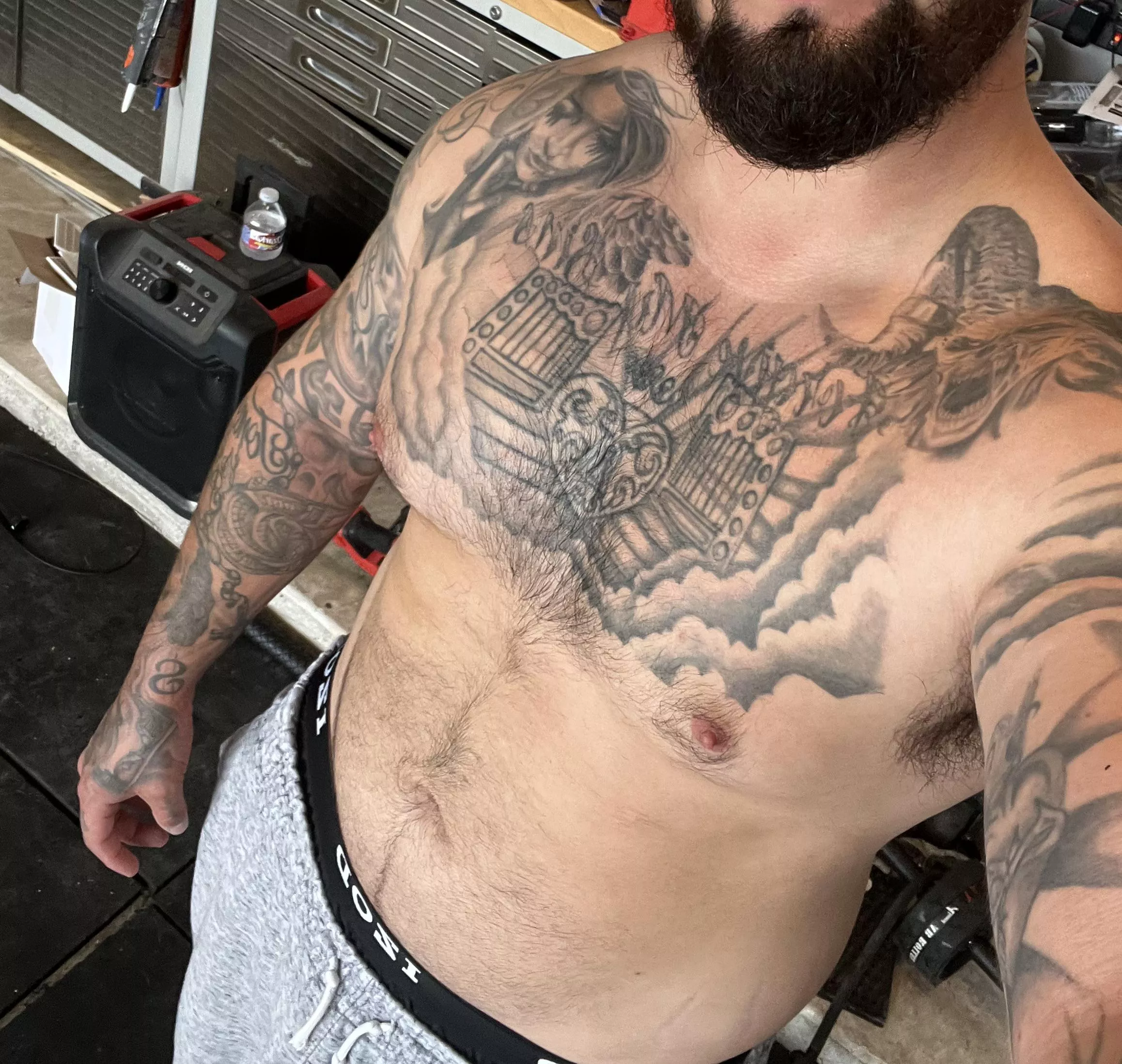 30 [m4mf] anyone wanting to spice up the night? 