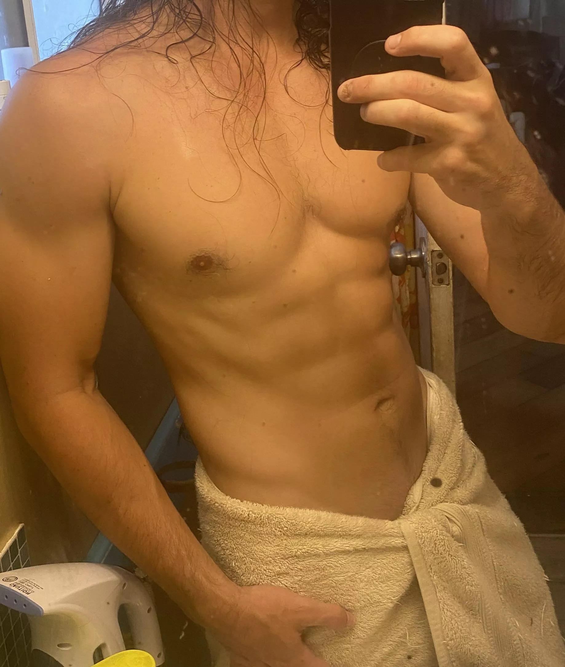 35 M4F Maui, fit and well endowed