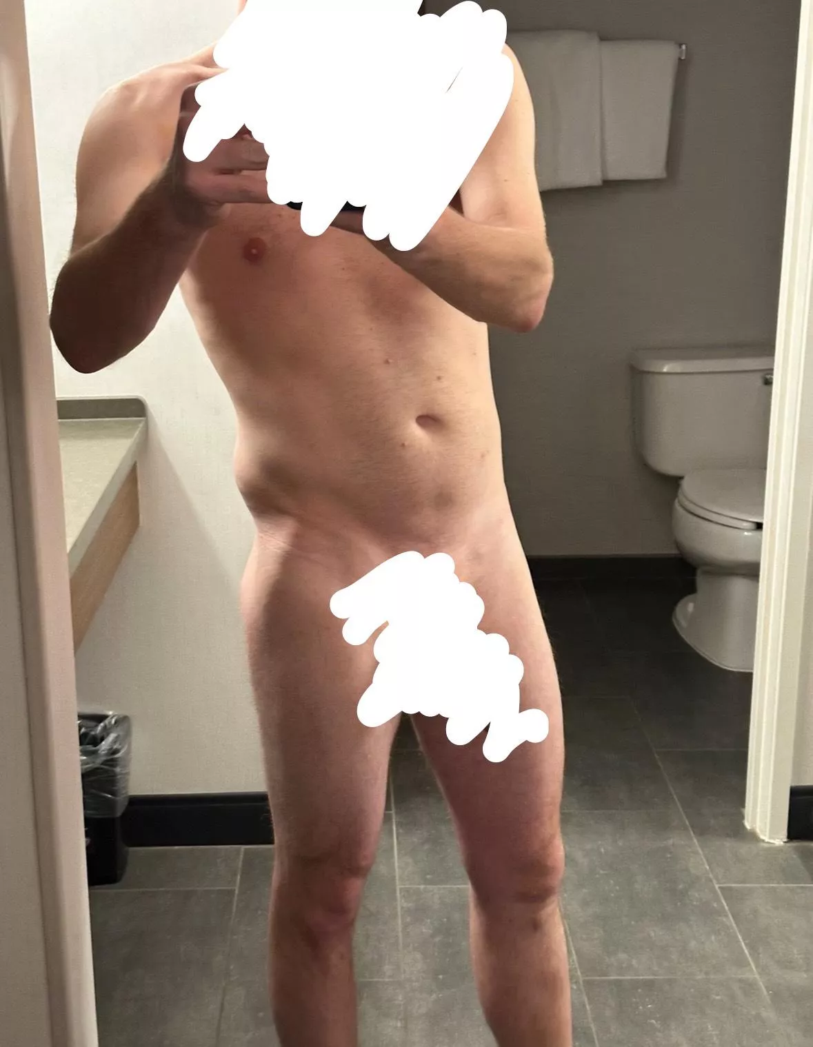 41M M4F M4MF M4A in a DTC hotel looking for others that want to enjoy themselves and party