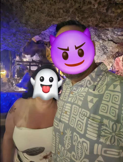 [48/46] [MF4MF/F] [SFV] Hey ya'll we're are new to the ls and still looking for our first experience. If you'll be responding plz do so with a pic and no single guys thank you. Go Dodgers. 