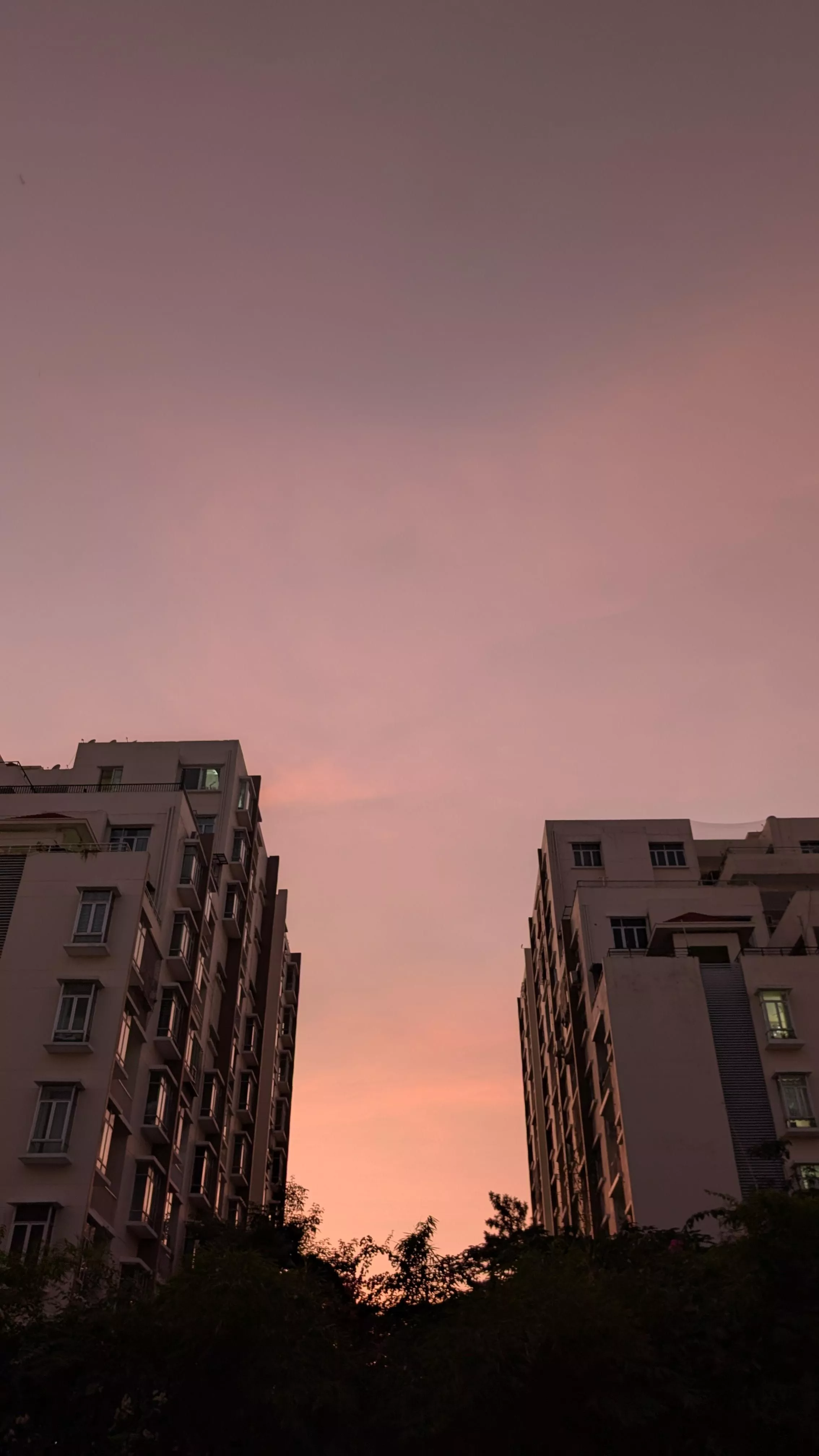 Any [f] feeling lonely on diwali? Staying at hostel, away from family? Let's spend sometime with a night ride across Gachibowli 