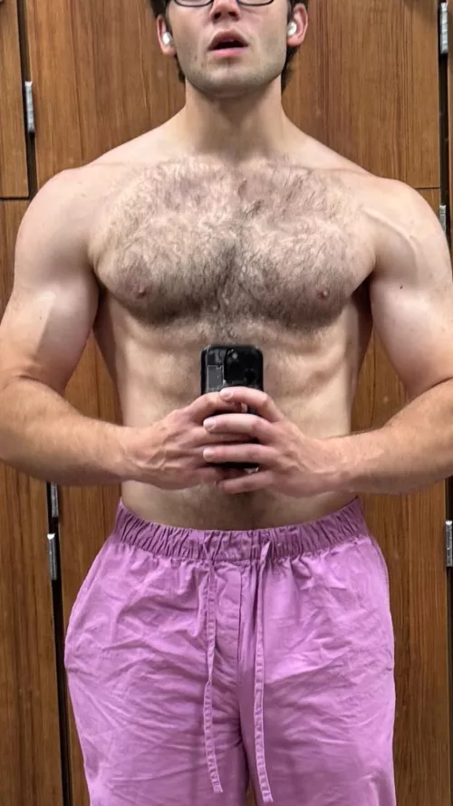 Any of you like hairy men?