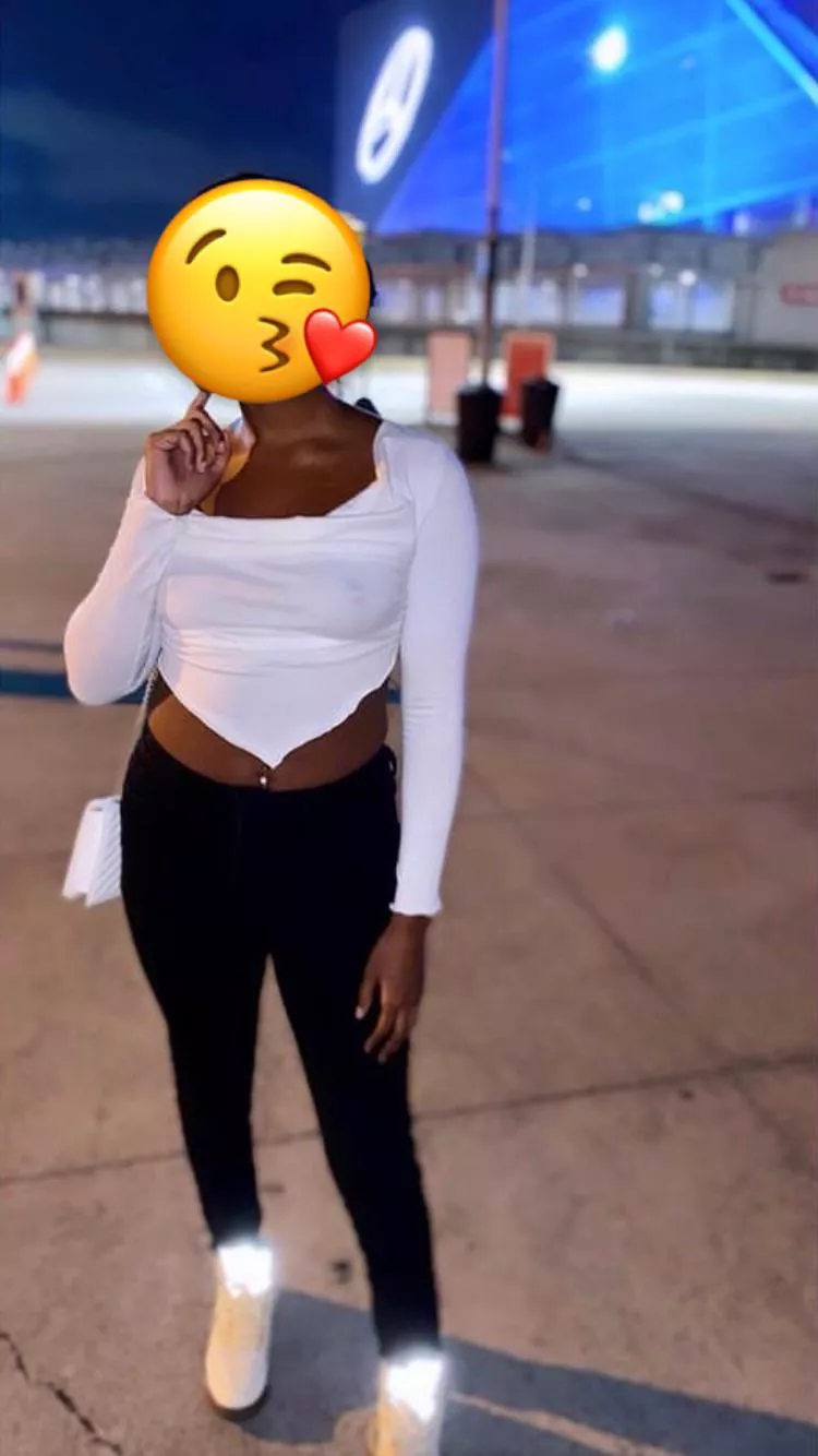 Atl 30MF4M Looking for a bull for Sunday must be HUNG 9+ inches