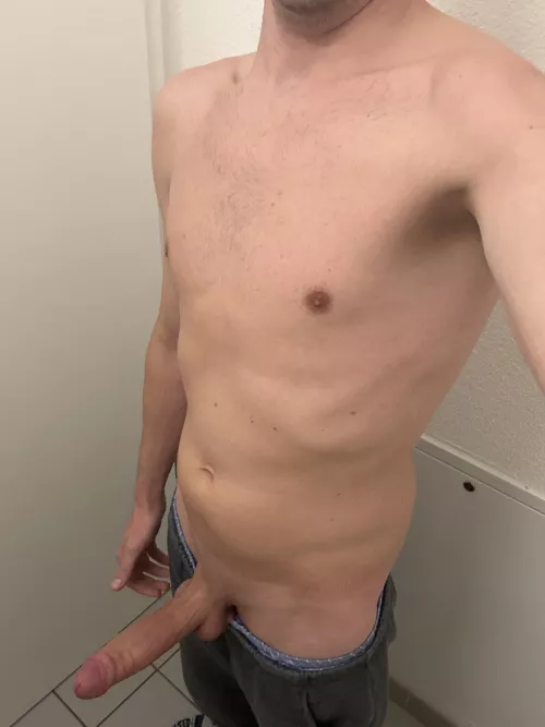 Auf die Knie oder setzt du dich? (M) 😜