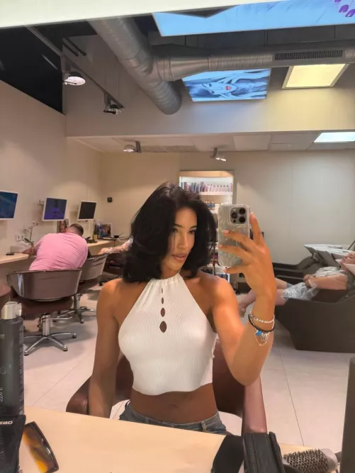 Bet you can’t look away