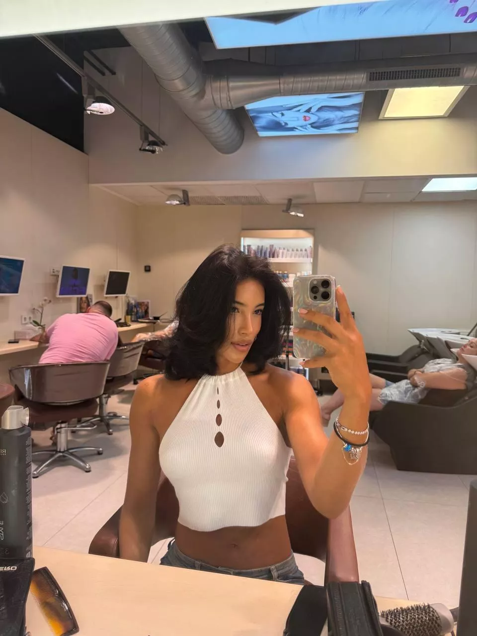 Bet you can’t look away