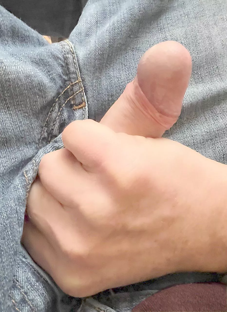 Bicurious guy looking for a regular but discrete after work HJ friend.  Cut/longer/thicker/very small all a huge plus. m4m