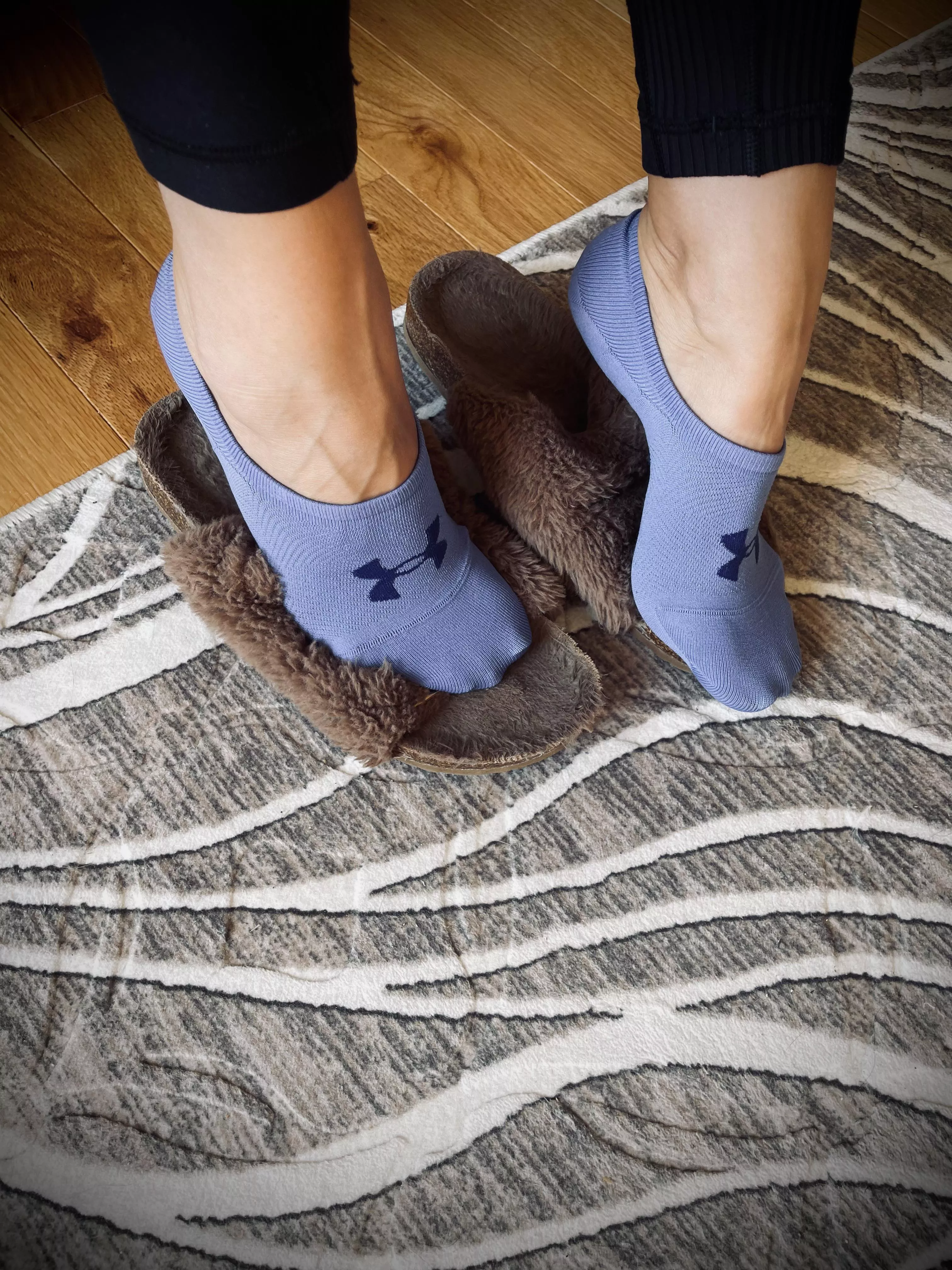 Buyer requested 3 day wear 🙃. Yummm 😋