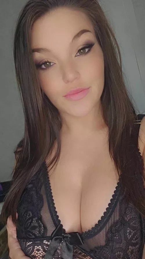 Can I be your little fuck toy baby.. free sub 