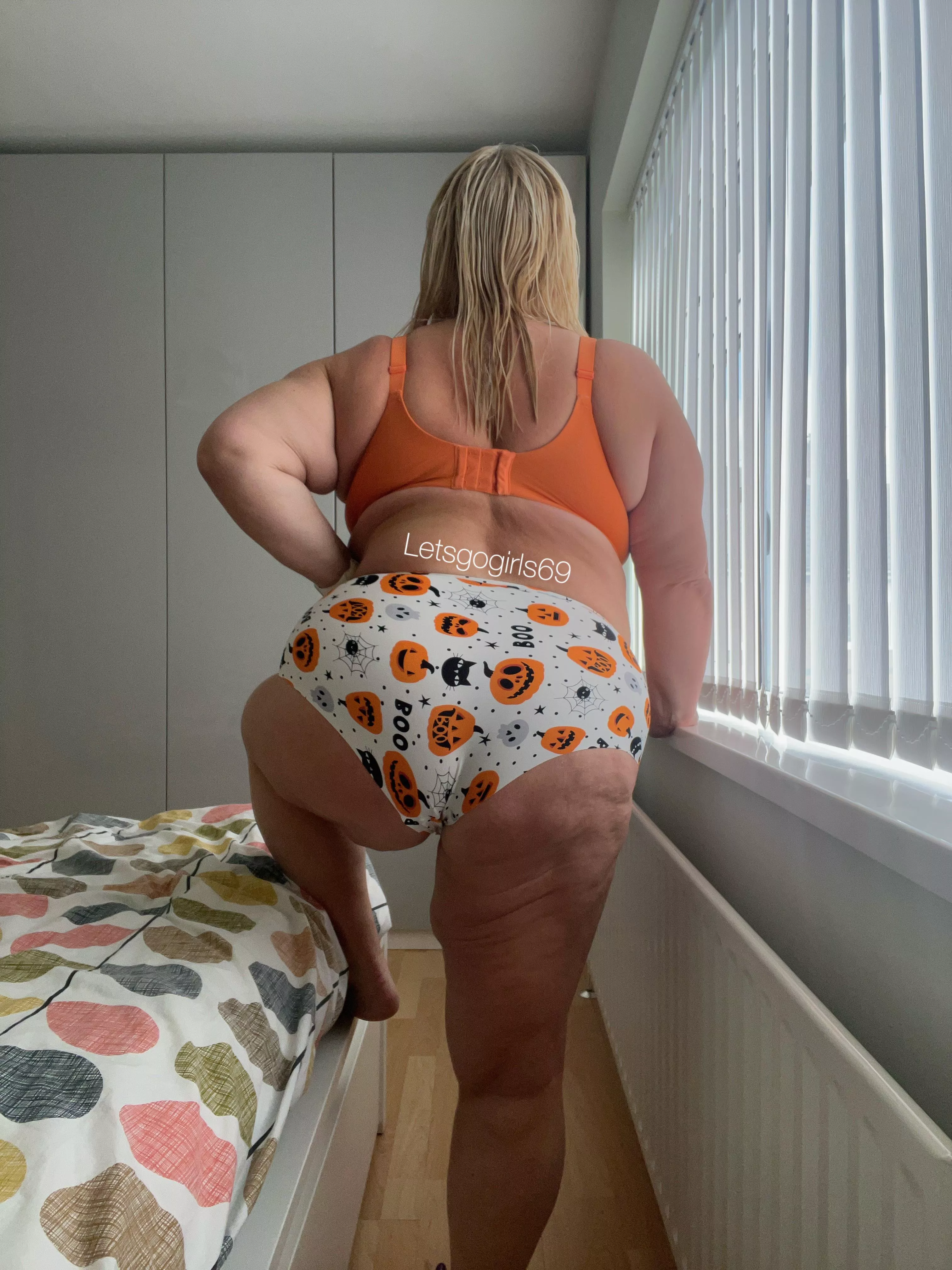 🎃cheek and thigh ripples🎃