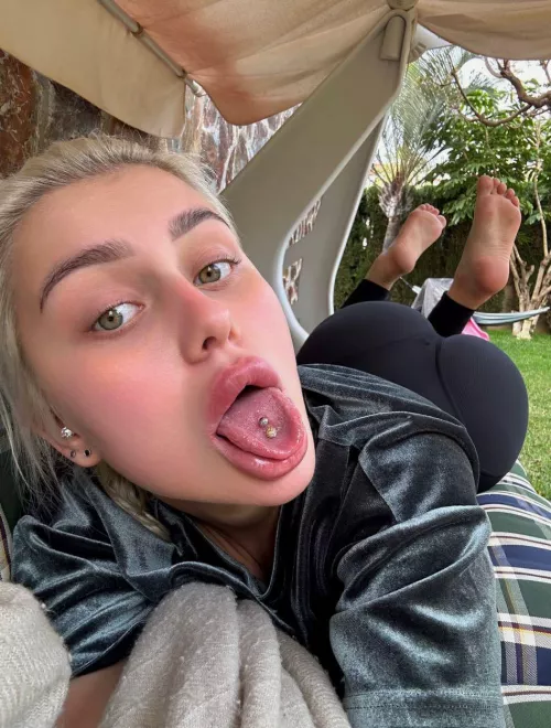 Choose the perfect target for your cum