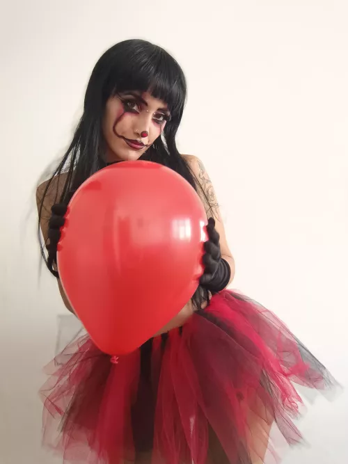 Clown girls love balloons