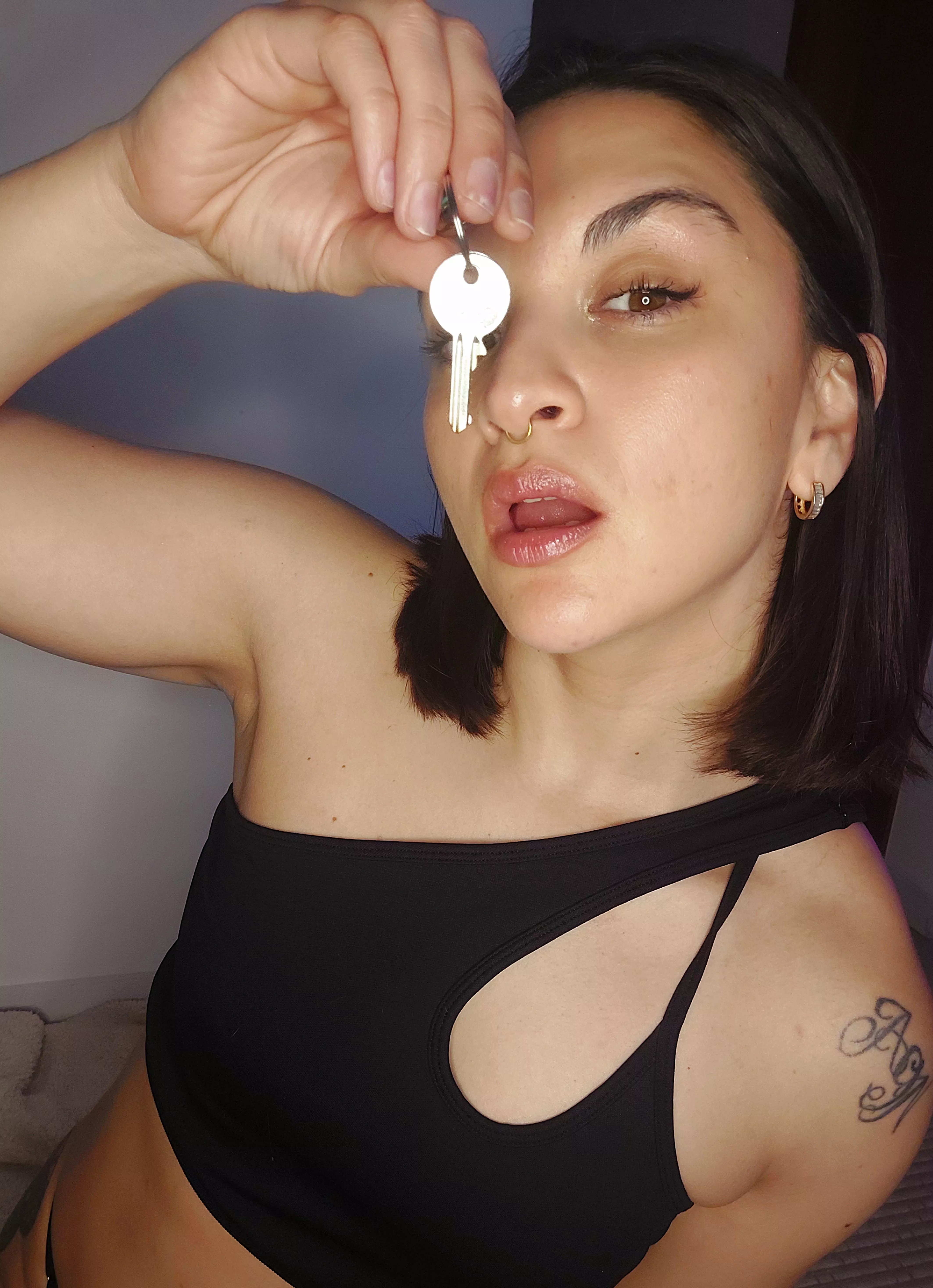 Come here It's time to lock up that shrimp.