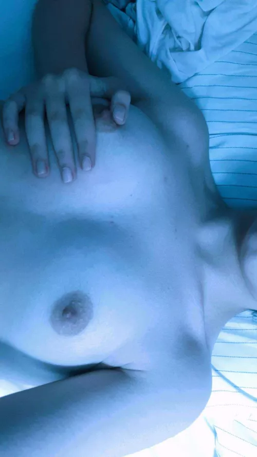 daddy r my tits too small for u? 