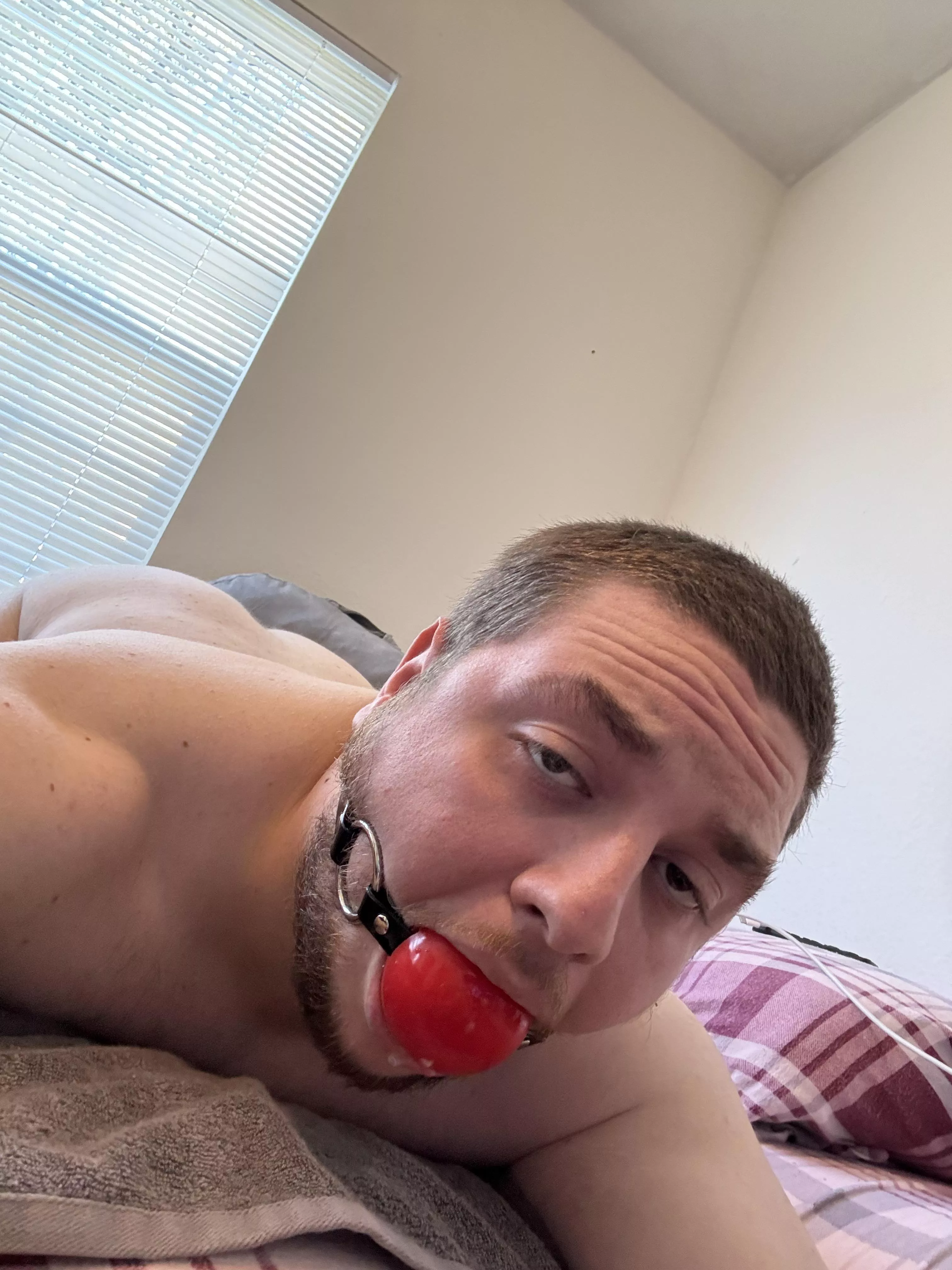 Dazed and gagged and in position 🤤