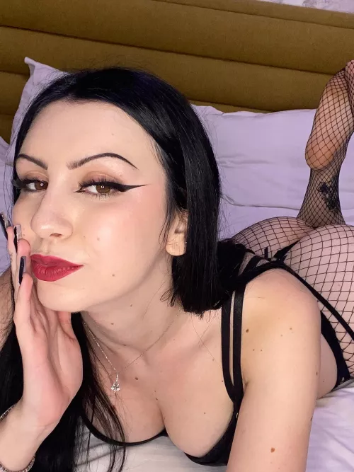 did i make u stop scrolling? then dont just stare rate me