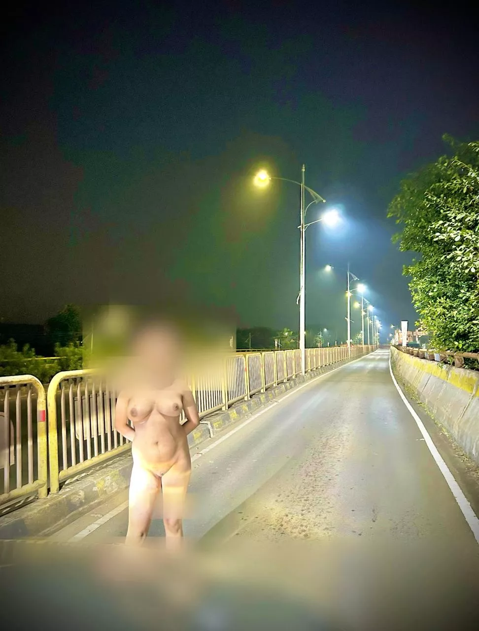 Distraction may lead to accidents🥵👅| Guess the place🙈