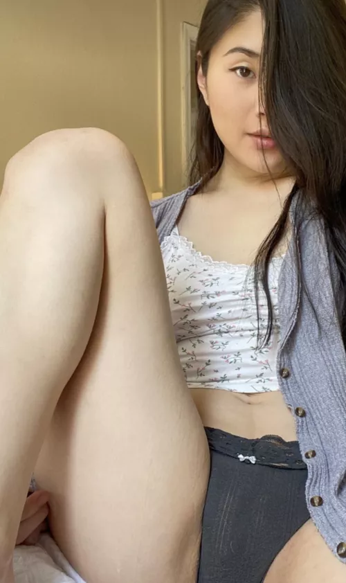 do my boobs look pretty?