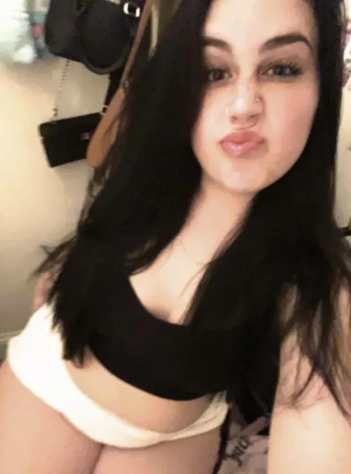 do what you’re good for and spoil me 🙄