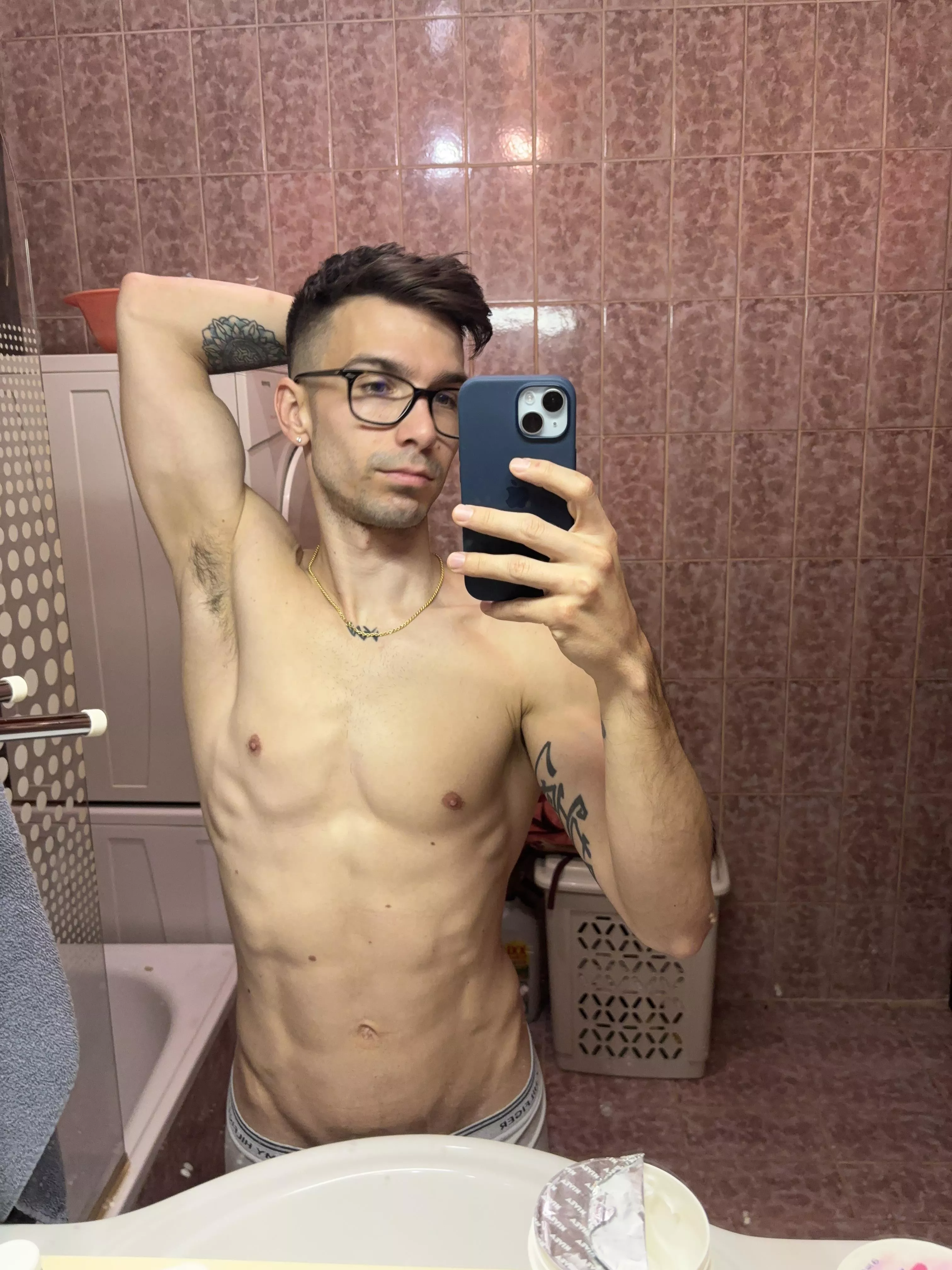 Do you like swimmers body?😋