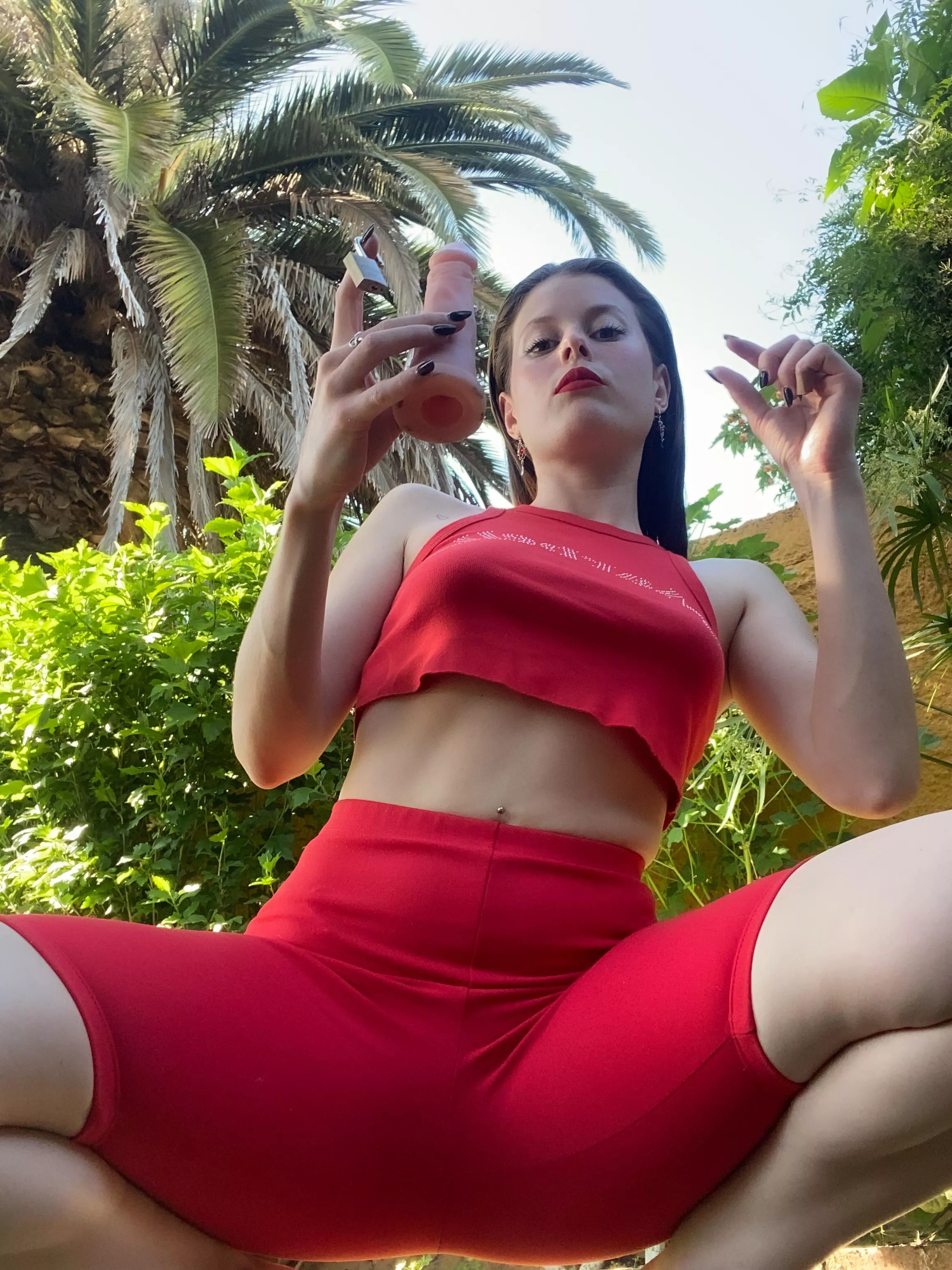 Don't let me know that you're free out there with that short little piece of crap between your pathetic paws, loser.