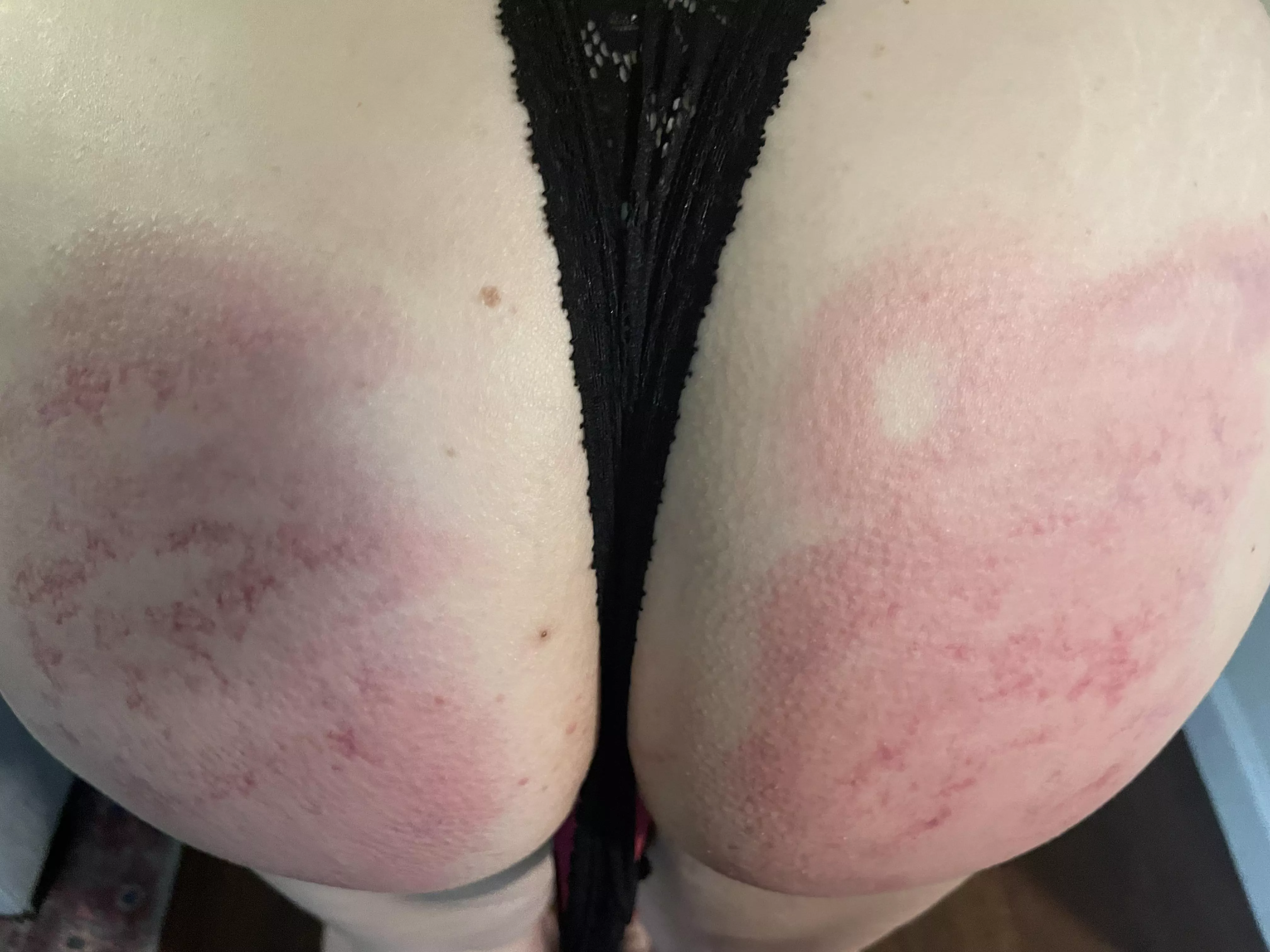 Fun with a wooden spoon and a needy sub.