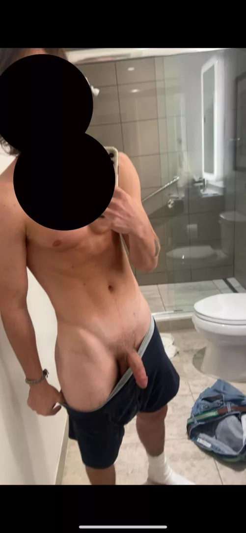 Fwb? Looking for someone who’s not a bot lmaoo