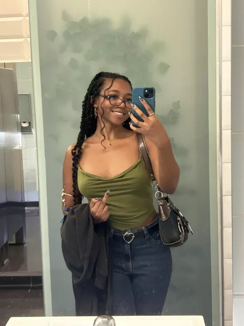 Getting flipped off by me is your biggest turn on isn’t it?