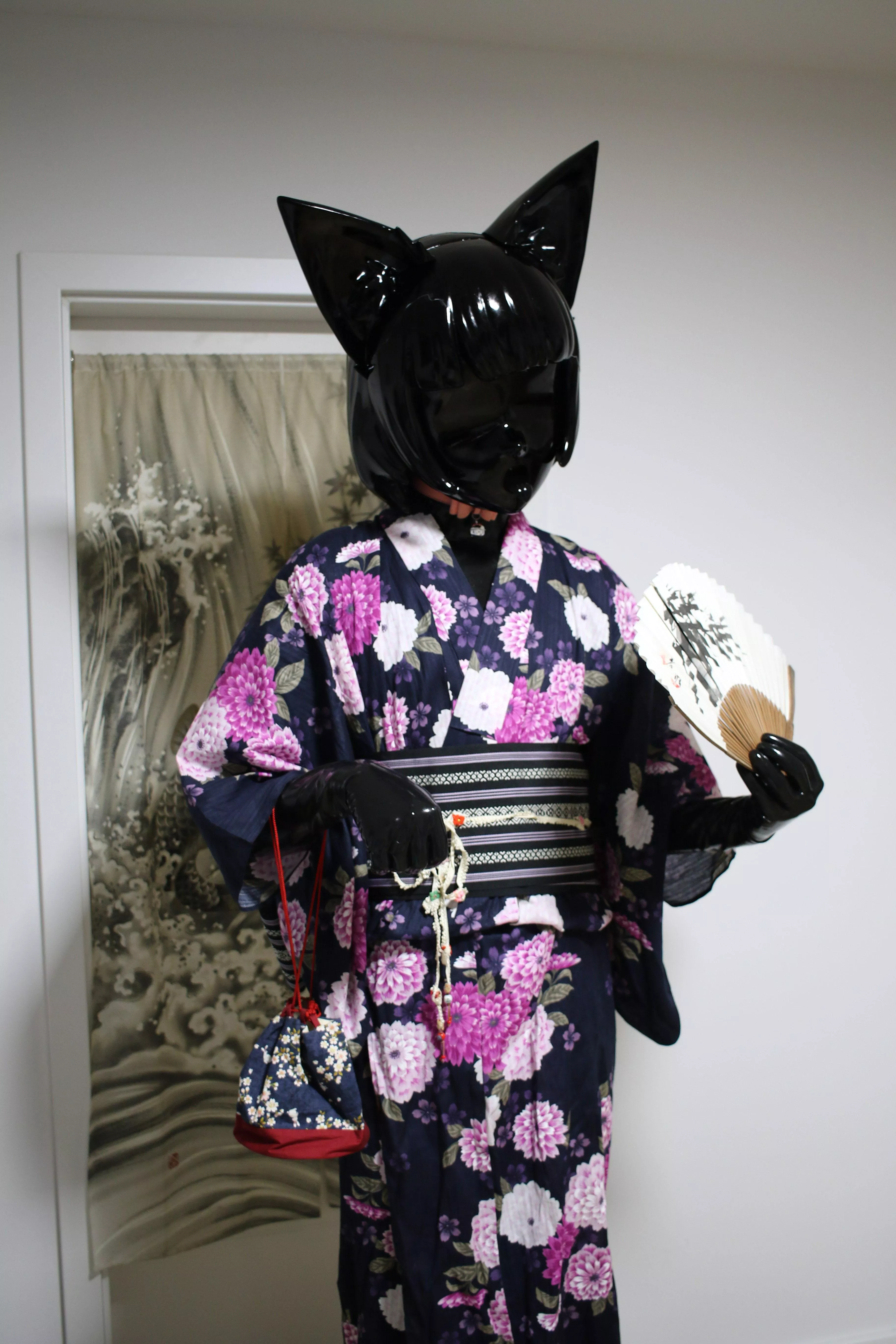 Greetings! 💜 (📸 & 👘: @DeaField4 on Twitter)