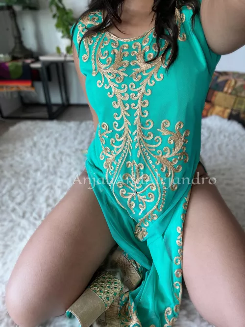Happy Diwali to all of you sexy horny redditors 💗🎉 