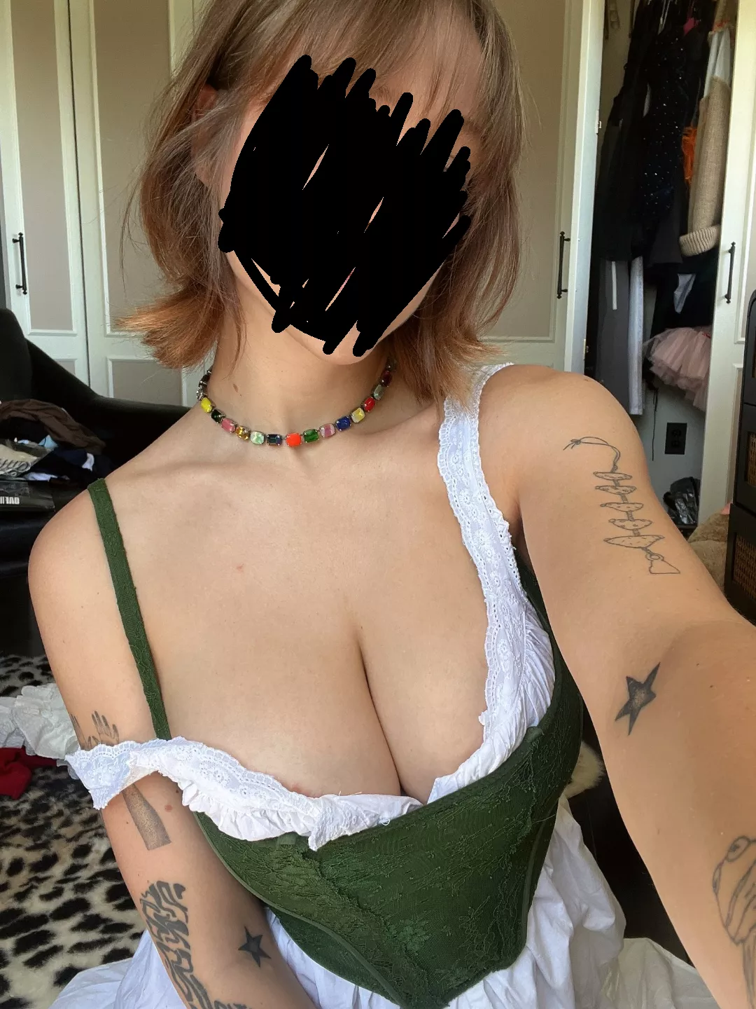 Help make me wet for a reward ;) 20f