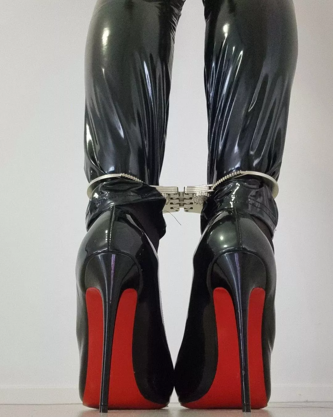 Hopefully the doorbell doesn't ring. They won't wait 10 minutes for me to get there. No long strides in these cuffs.