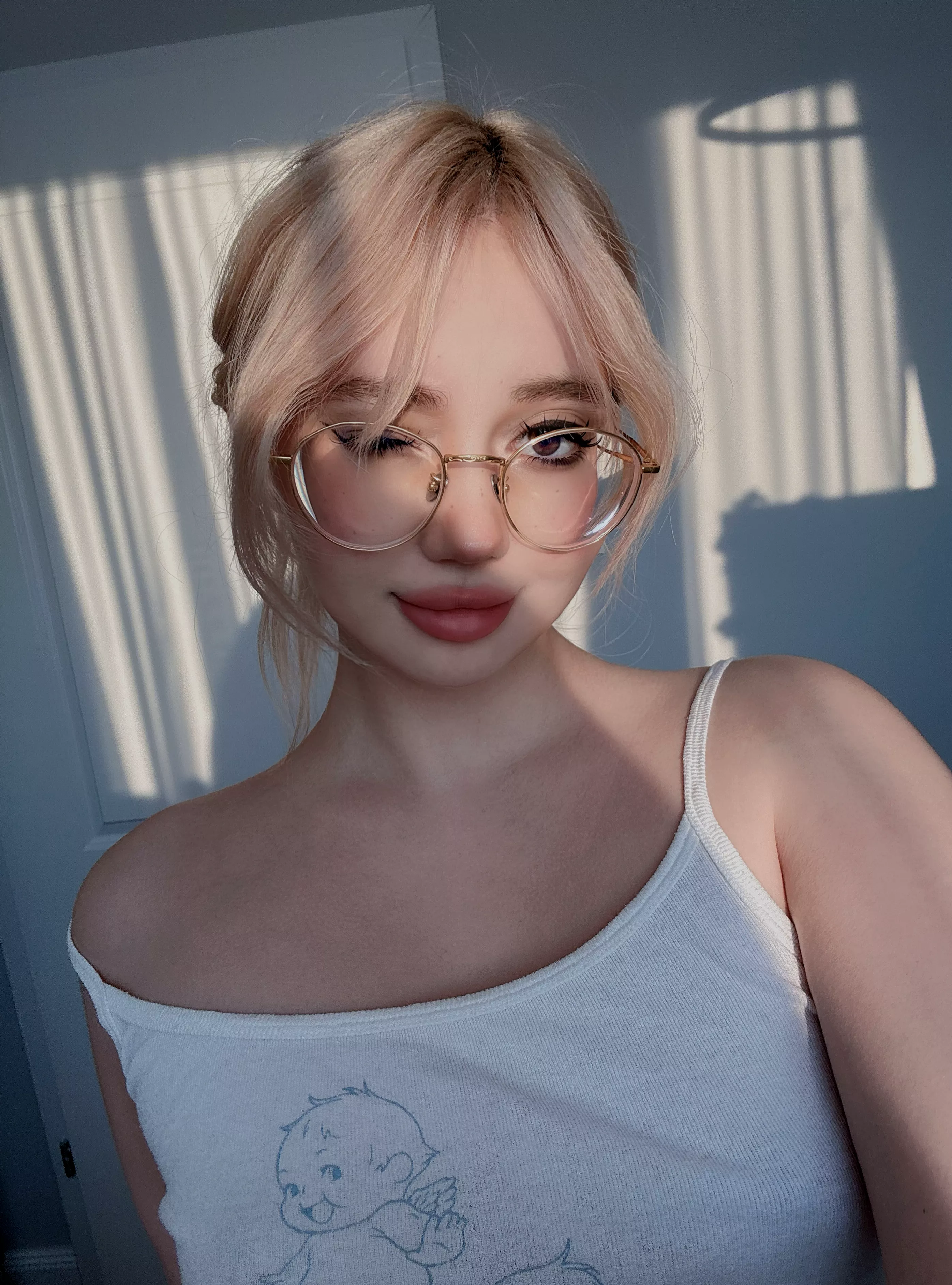 How deep is your love for calm blonde hair really?