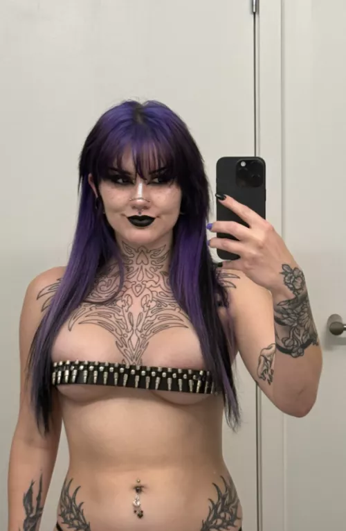 how much candy would u give me if i showed up to ur house like this?