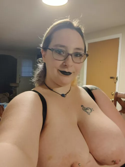 I can be your favorite slut for Halloween 