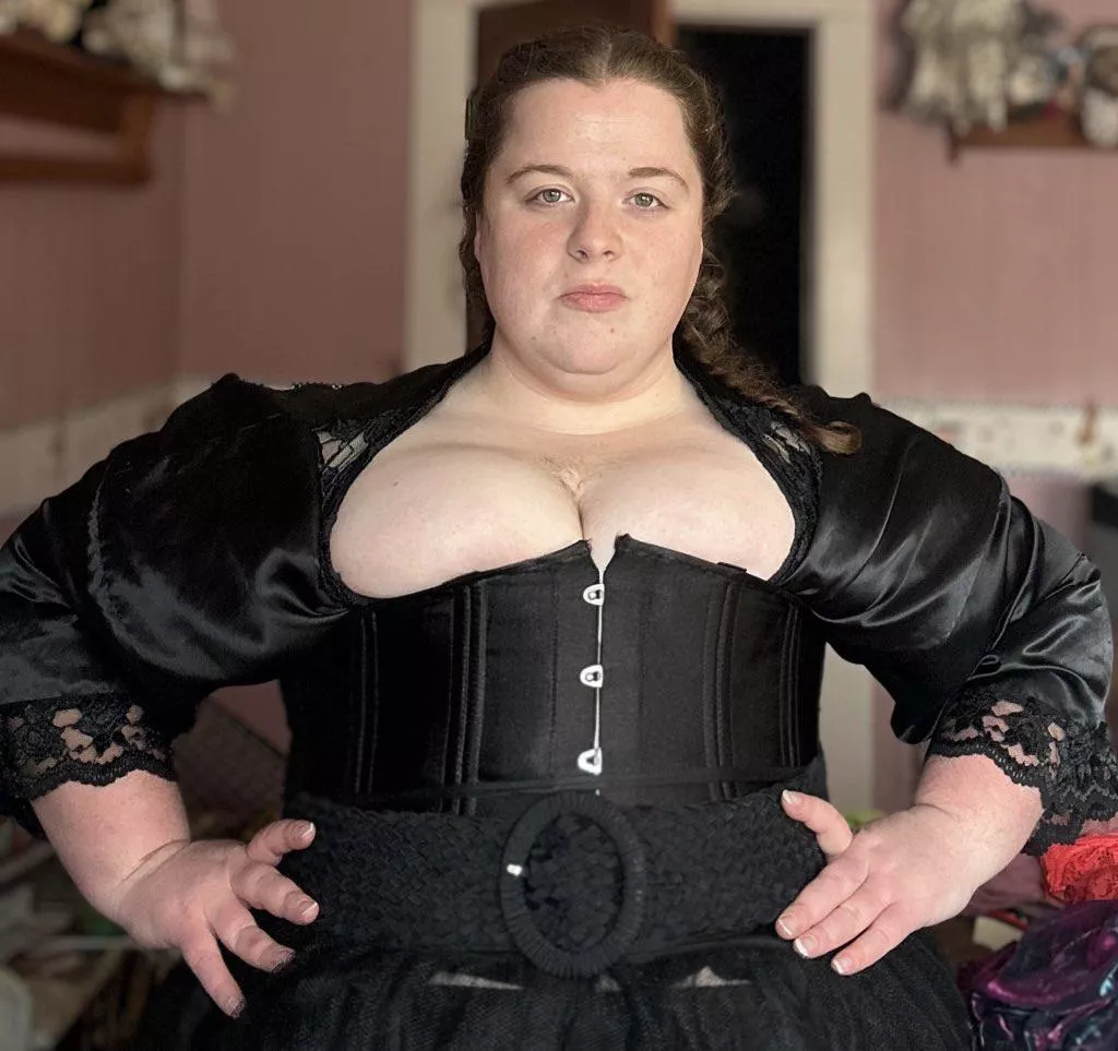 I literally feel hot af here 💁🏻‍♀️