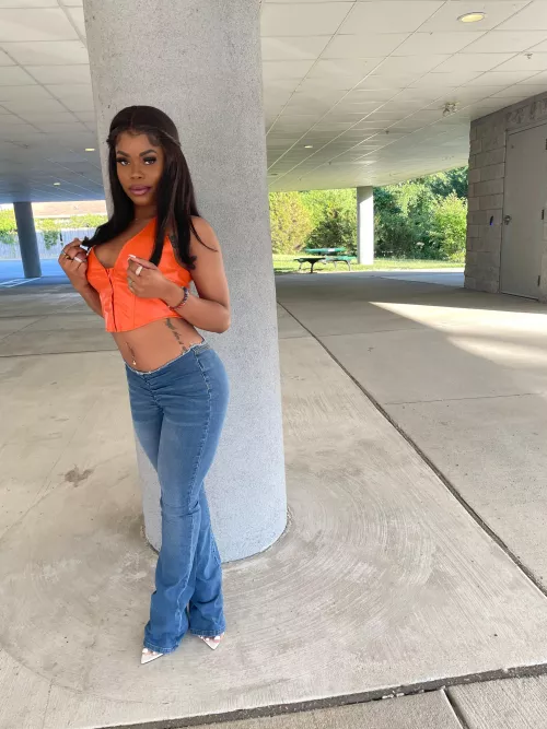 I love seeing weak losers grovel at my feet, begging for my attention