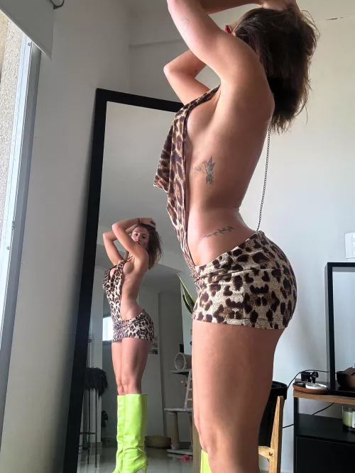 I love when you fuck me against the mirror