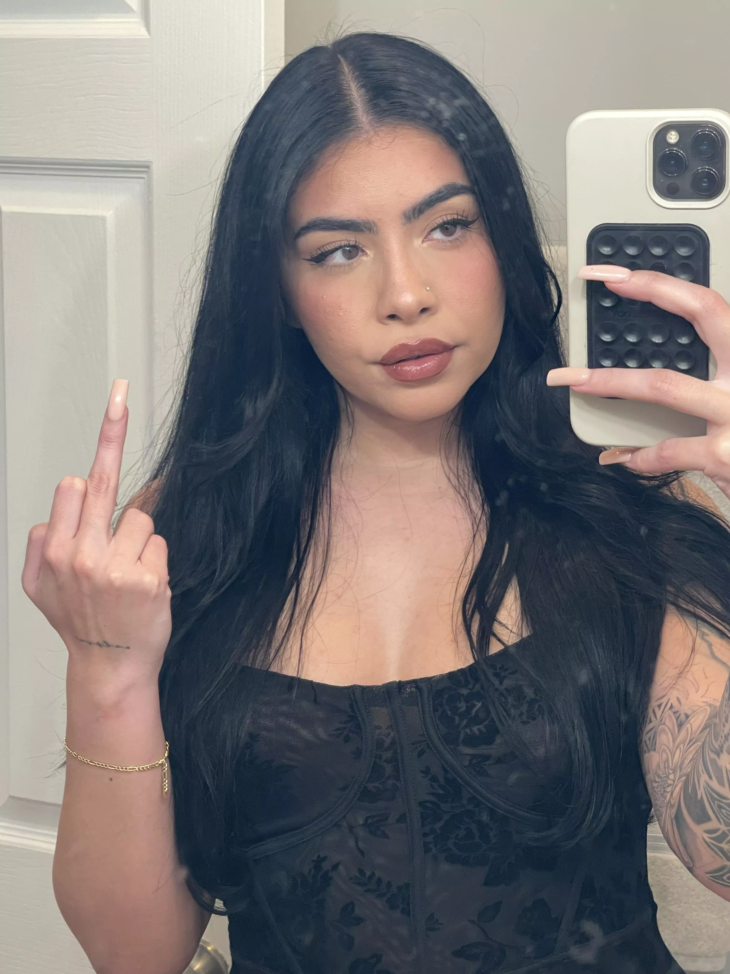 If you’re obsessed with my face, I completely understand 