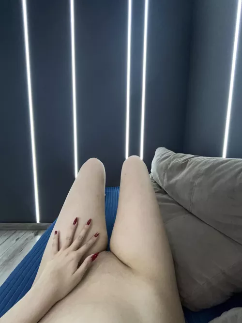 I'm all alone and lonely