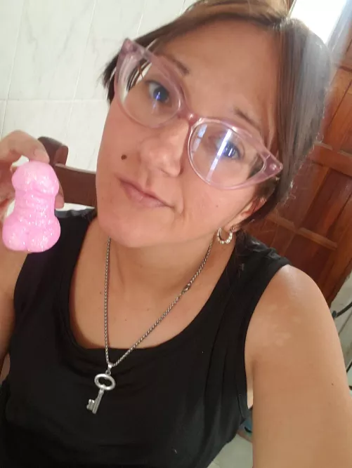 I'm embarrassed by the size of that, you can't even call it a cock