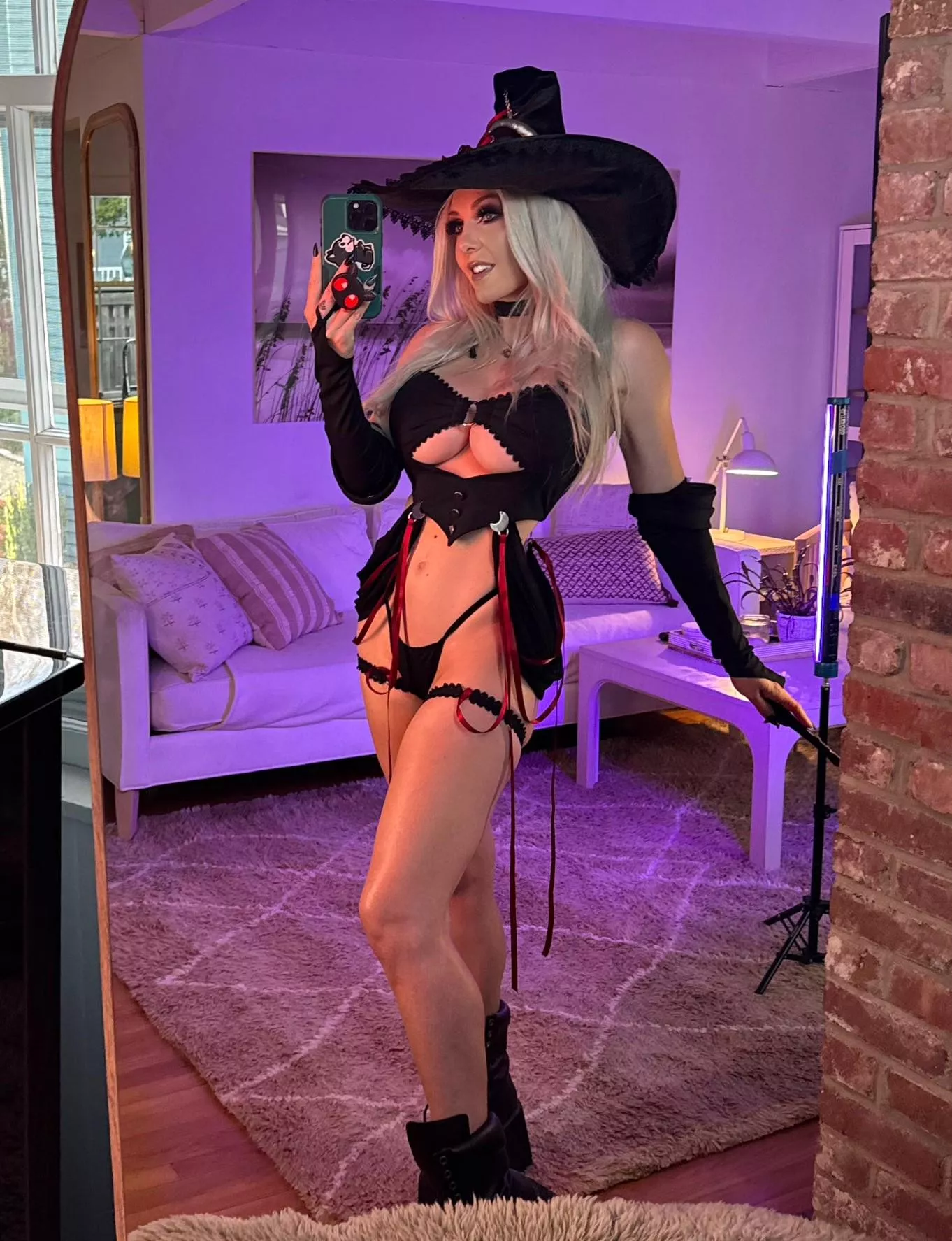 It's almost HALLOWEEEEEEEEN!