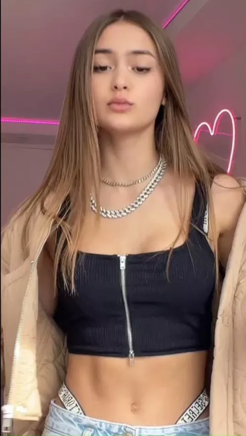 Iuliana Beregoi tanga de la victoria secret