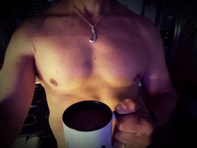 Ladies like tits, too! 😂