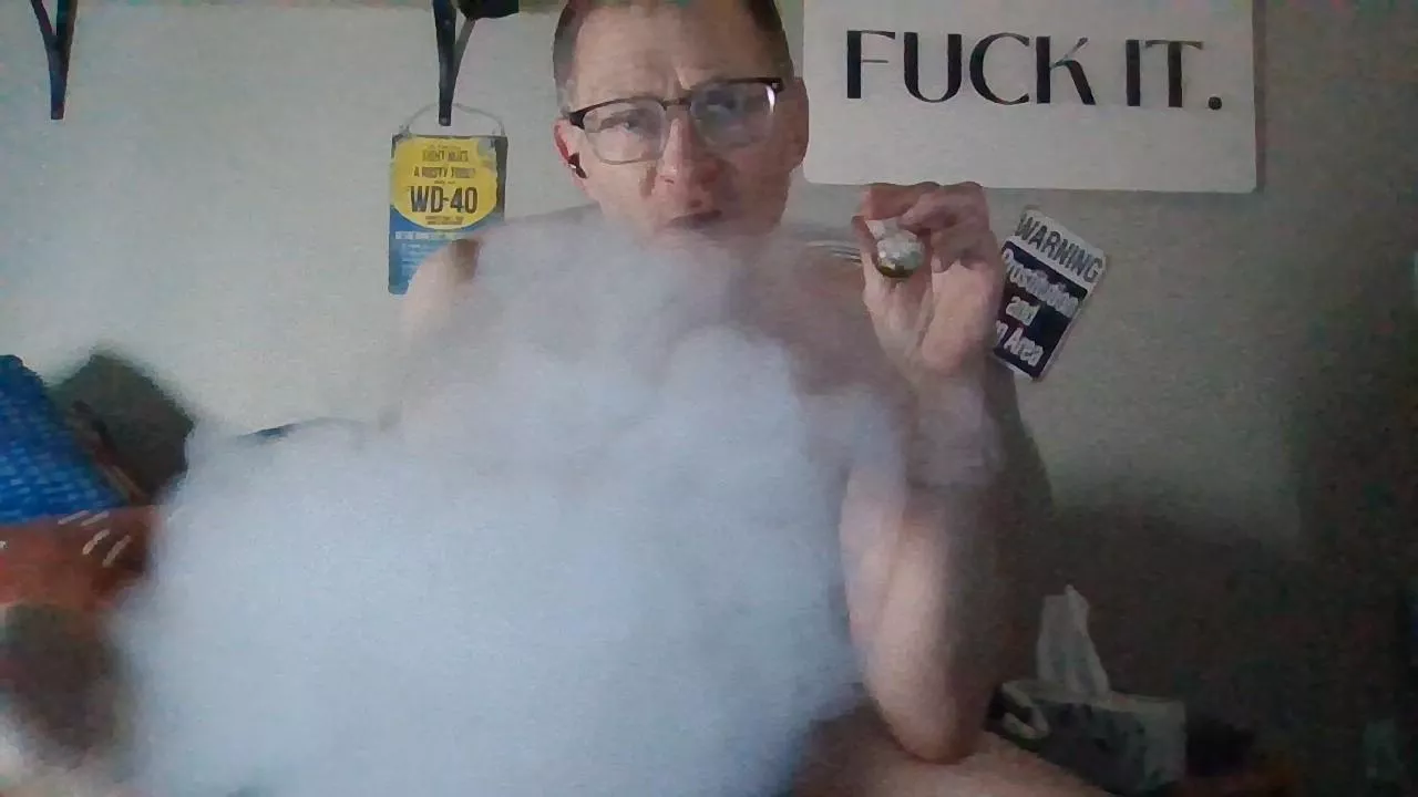 Lets cloud and fuck boys!