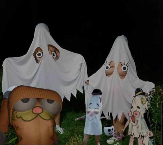 Let's see all the Halloween costumes!!!! Bonus points if it's boob themed! 