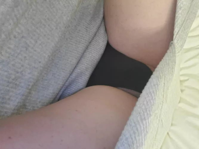 Long skirt but still want to show off 😘