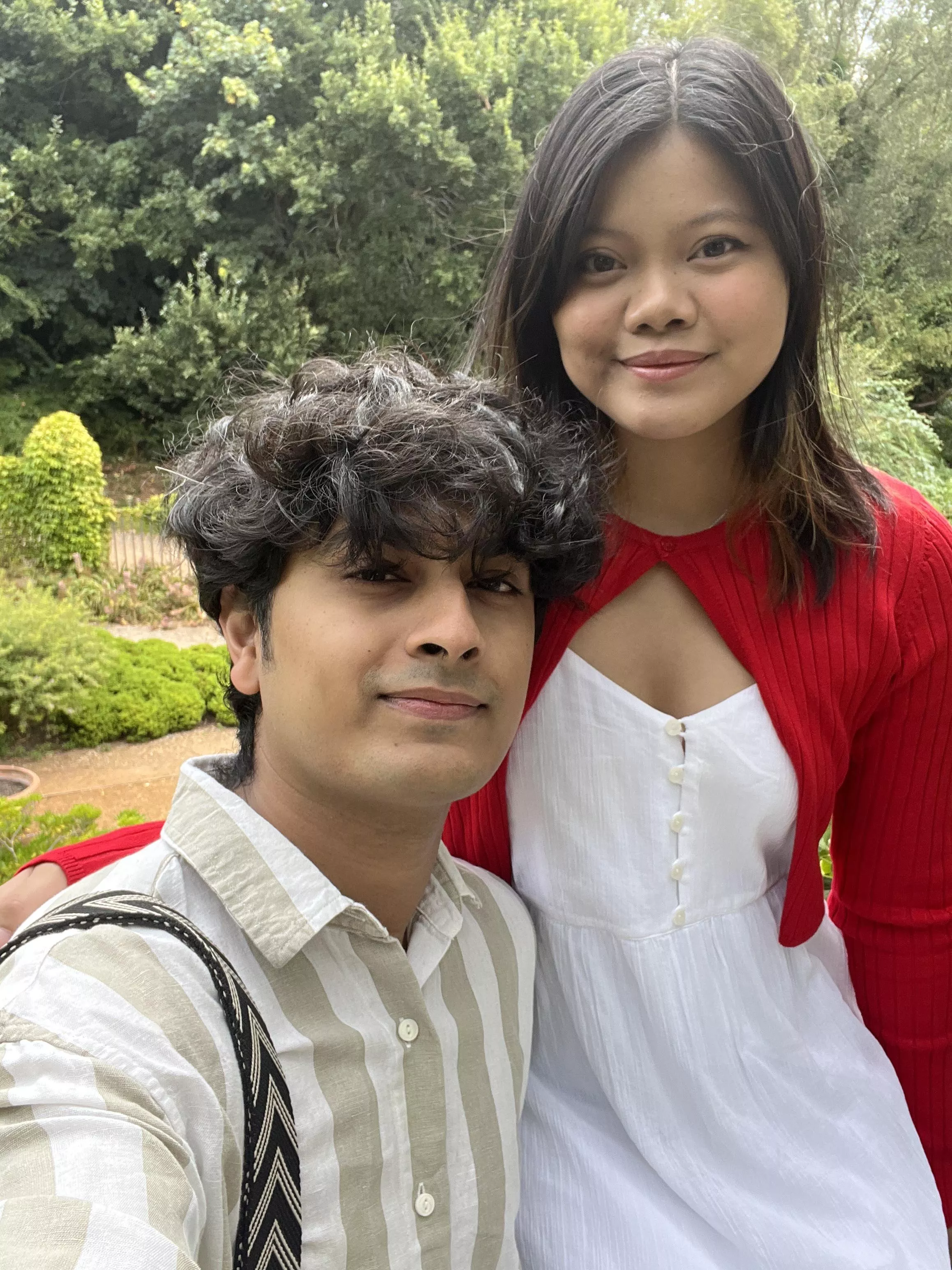 Looking for clubs,dogging spots in Manchester this 16,17,18. F22/M27 Asian.